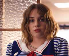 Stranger Things Robin Maya Hawke age