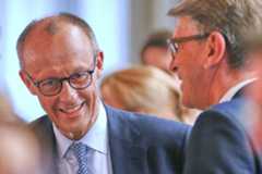 Altgediente Männerfreunde: Bundeskanzler Friedrich Merz und Wolfram Weimer.