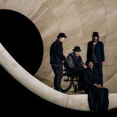 Inside the Starry Opening Night of Waiting for Godot