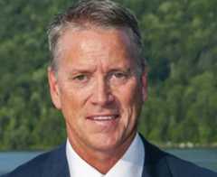 TOM GLAVINE