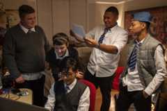 Legacy - Die Megaparty – Bild: 2013 Plumcourt Legacy Limited. ALL RIGHTS RESERVED. Lizenzbild frei