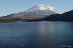 本栖湖からの富士山 - 本栖湖と富士山と千円札