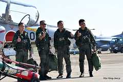 T-4 パイロットの記念撮影 - 入間と言えば T-4 （入間基地航空祭 2018）