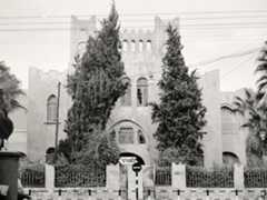 גימנסיה הרצליה: בית המקדש השלישי?