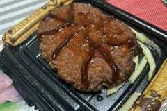 とりせん　阿左美店のバスケットボールハンバーグ　他