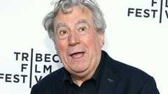 Imagem da notícia Terry Jones, fundador do Monty Python, morre aos 77 anos