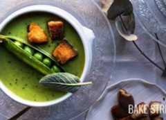 Dashi Pea Soup with Bread Croutons