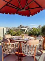 Etereo Skybar table