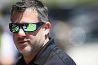 NASCAR champion Tony Stewart to make NHRA drag racing debut in Las Vegas