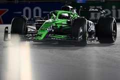 同じ戦略のハミルトンを翻弄。ヒュルケンベルグが殊勲の7位「ミディアムタイヤを僕らはうまく使えた。ルイスは苦労したみたいだけどね！」