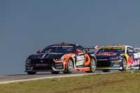 Ford and Chevrolet split Supercars wins at Wanneroo