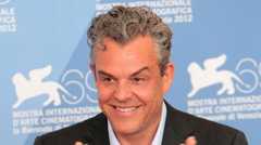 Danny Huston übernimmt gerne die Rolle des Gangsters.