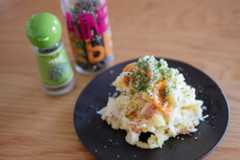 パセリをかけておけば緑色が補えます