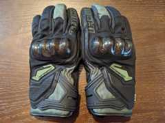 RSタイチ RST664 カーボンウインターグローブの写真