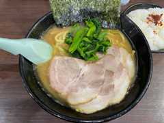 とんこつ醤油らーめん(太麺)(760円)+チャーシュー(180円)+ライス小(70円)