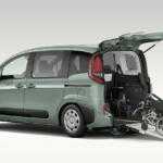 【画像】もはや東京の風景のひとつになっているJPNタクシー！　乗り降りもラクで後席も広く大満足……なのに地方ではあまり走ってないってナゼ？ 〜 画像1