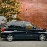 【画像】もはや東京の風景のひとつになっているJPNタクシー！　乗り降りもラクで後席も広く大満足……なのに地方ではあまり走ってないってナゼ？ 〜 画像3