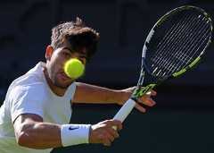 Alcaraz witwarm in pylvak van Wimbledon