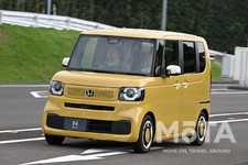 ホンダ N-BOXの実燃費はどのくらい？ ライバル車との燃費も比較