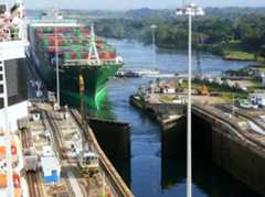 Panama Canal: Gatún Locks