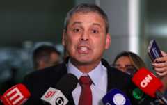 Líder do PT aponta 'imaturidade' no presidente da Câmara