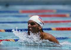 Steve Lundquist of Southern Methodist University and the United States competes in the Men's 100 metres Breaststroke race during the 10th Summer Universiade Games on 25th August 1979 in Mexico City, Mexico. © Tony Duffy/Getty Images