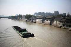 The Grand Canal reaches its southern terminus in Hangzhou ©Getty Images