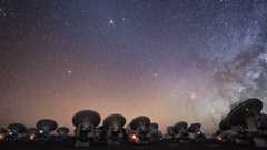 ESOcast 235 Light: Astronomers Image Magnetic Fields at Black Hole's Edge