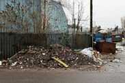 Locals slam council for allowing UK town to be turned into ‘giant rubbish dump’ A large pile of rubbish on the street