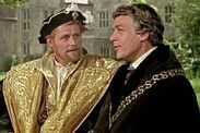 Paul Scofield and Robert Shaw in character. 