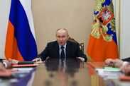 Paranoid Putin activates 'kill switch' on his security forces as Kremlin coup fears grow RUSSIA-POLITICS-SECURITY