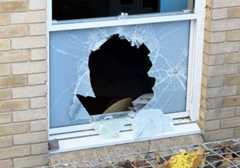 BURGLAR WHO STOLE DRUGS FROM RYDE PHARMACY AVOIDS JAIL – AGAIN