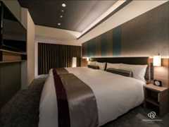 キャッスルスイートベッドルーム/ベッド幅122CM×208CMベッド4台設置可能