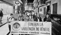 Pego se moviliza en el 25N con un manifiesto contundente y un homenaje a las 38 víctimas de 2025