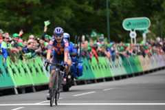 SALTBURN-BY-THE-SEA, ENGLAND - JUNE 06: Mara Roldan of Canada and Team Picnic PostNL celebrates at finish line as stage winner during the 10th Tour of Britain Women 2025, Stage 2 a 114.3km stage from Hartlepool to Saltburn-by-the-Sea / #UCIWWT / on June 06, 2025 in Saltburn-by-the-Sea, England. (Photo by Alex Broadway/Getty Images)