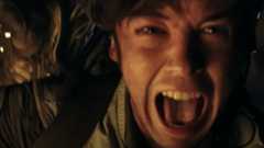 A man screaming in Alien Earth