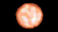 The red giant star π1 Gruis as seen by the Very Large Telescope