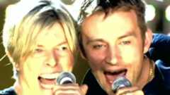 David Bowie and Damon Albarn sing together