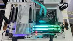 Gigabyte B650 Aorus Elite AX Ice