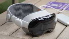 Apple Vision Pro.