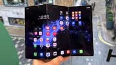 Holding the Huawei Mate XT in-hand