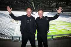 NEWCASTLE UPON TYNE, ENGLAND - MARCH 29: Ant and Dec (Anthony McPartlin, Declan Donnelly) wave at St. James' Park during the Newcastle United trophy parade and celebration on March 29, 2025 in Newcastle upon Tyne, England. Newcastle United defeated Liverpool in the Carabao Cup Final to end their seventy-year domestic trophy drought.