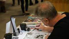 A real-life artist at Dragon Con