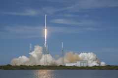 A SpaceX Falcon 9 rocket launches a Dragon capsule toward the International Space Station from Cape Canaveral Air Force Station in Florida on April 14, 2015 on the CRS-6 mission to deliver NASA cargo to the International Space Station.