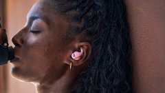 Beats Powerbeats Fit in pink