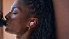 Beats Powerbeats Fit in pink