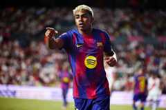 Lamine Yamal of FC Barcelona reacts during the LaLiga EA Sports match between Rayo Vallecano de Madrid and FC Barcelona at Estadio de Vallecas on August 31, 2025 in Madrid, Spain.