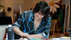 Noel Fielding engages in some finger painting