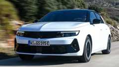 Opel Astra GSe (2023), la prova su strada