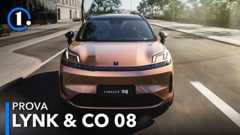 Lynk & Co 08, la prova del Super-ibrido plug-in in Svezia